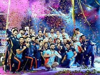 `மோசமான தொடக்கம்.. ஆனா என்ன..?' - டெல்லியை வீழ்த்தி ப்ரோ கபடி சாம்பியனான பெங்கால் #DELvKOL