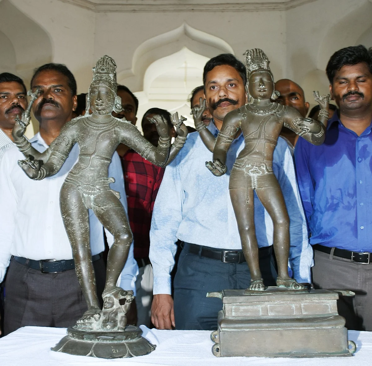 சிலைகள்
