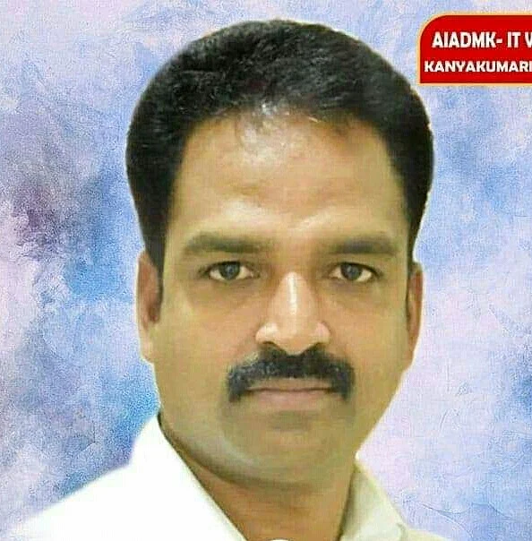 பாருக்கு பேரம் பேசியதாக நீக்கப்பட்ட மனோ