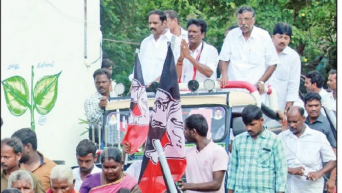 பிரசாரத்தில் அ.தி.மு.க அமைச்சர்கள்
