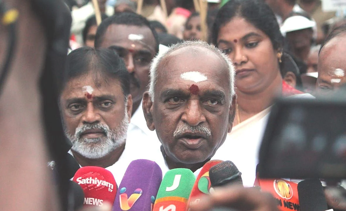 பொன்.ராதாகிருஷ்ணன்