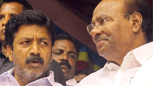 சி.வி.சண்முகம், ராமதாஸ்