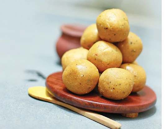கிராமிய இனிப்பு உருண்டை