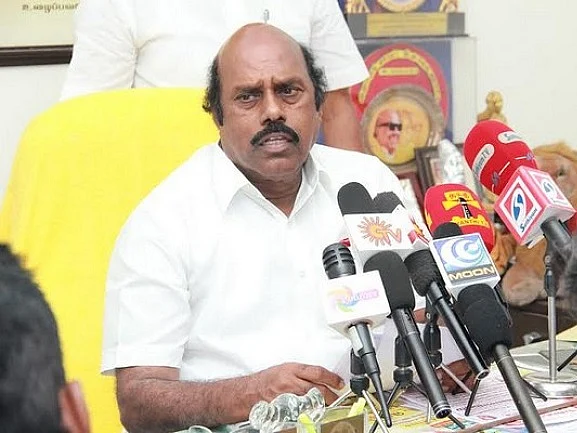 `நிச்சயதார்த்தம் ஒழுங்காக நடந்தால்தான் திருமணம் நடக்கும்!’ - இடைத்தேர்தல் கணக்கு சொல்லும் எ.வ.வேலு