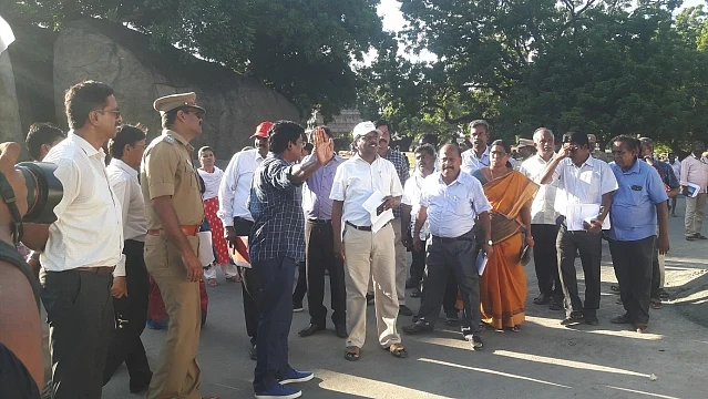 அதிகாரிகள் ஆய்வு