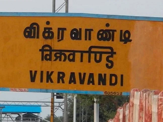 சி.வி.சண்முகமா... பொன்முடியா? விக்கிரவாண்டி இடைத்தேர்தலில் வெற்றி பெறப்போவது யார்?