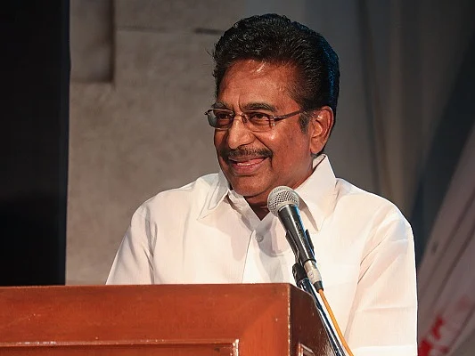 `பராசக்தி ஒன்று போதும்..!'- சென்னை நாடக விழாவில் நெகிழ்ந்த நடிகர் ராஜேஷ்