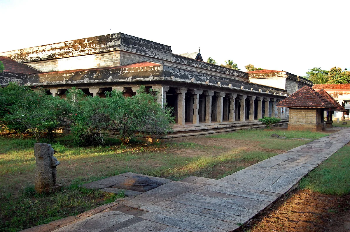 திருவட்டார் ஆதிகேசவ பெருமாள் திருக்கோயில் பிரகாரங்கள்