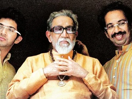 தி.மு.க வழியில் சிவசேனா... தேர்தல் களத்தில் சவாலைச் சந்திப்பாரா, ஆதித்யா தாக்கரே?