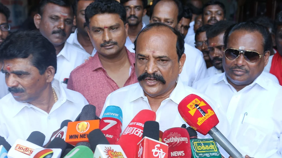 அமைச்சர் கடம்பூர் ராஜூ