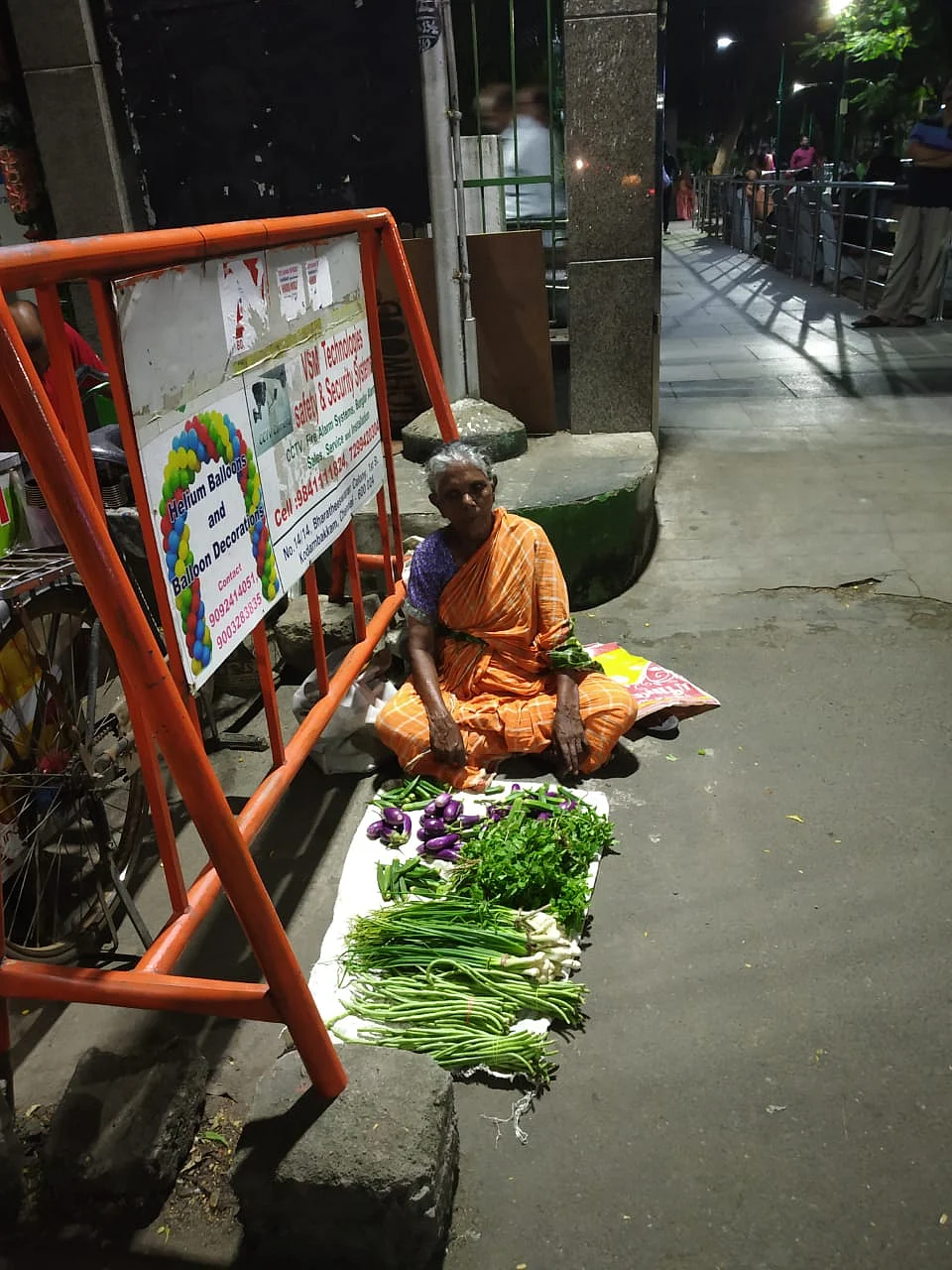 புஷ்பா பாட்டி