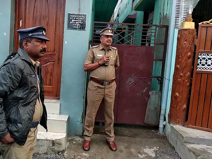 சிக்கிய லேப்டாப், மெமரி கார்டுகள்! - காயல்பட்டினம், நாகூரில் என்.ஐ.ஏ நடத்திய `திடீர்' ரெய்டு