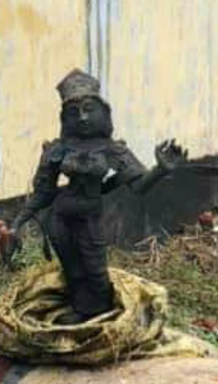 வெண்கல அம்மன் சிலை
