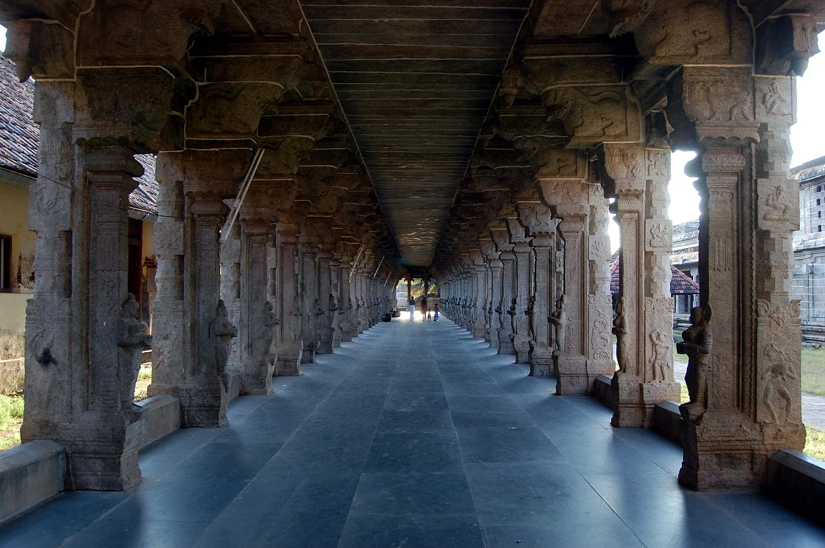 திருவட்டார் ஆதிகேசவ பெருமாள் திருக்கோயில் கலைநயம்மிக்க பிரகாரங்கள்