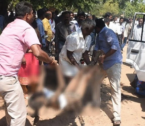 தீயில் கருகிய உடல்கள்