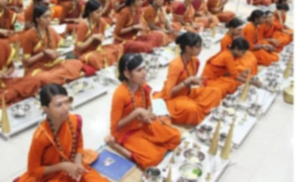 பிடதியில் பெண் குழந்தைகளுக்குப் பயிற்சி