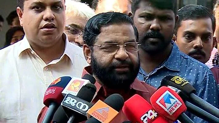 கடகம்பள்ளி சுரேந்திரன்