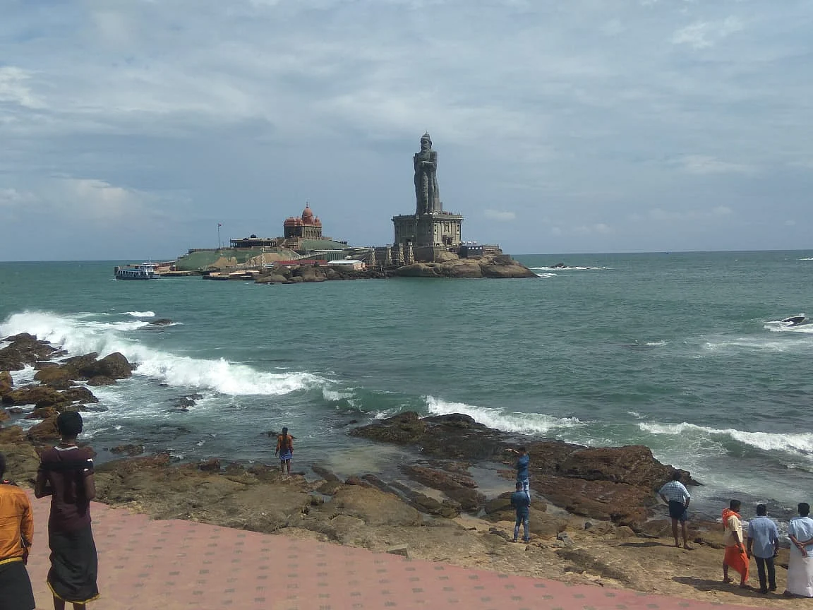 `ரூ.60,000-த்துக்கு ஏலம்... ஆனால்!' - கன்னியாகுமரி சீசன்கடை ஏல முறைகேட்டுக்கு செக்வைத்த அதிகாரிகள்