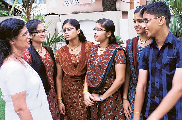 பஞ்சரத்தின குடும்பம்