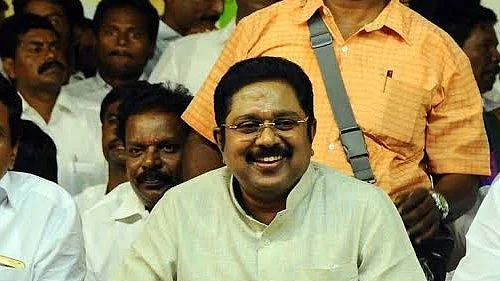 தினகரன்
