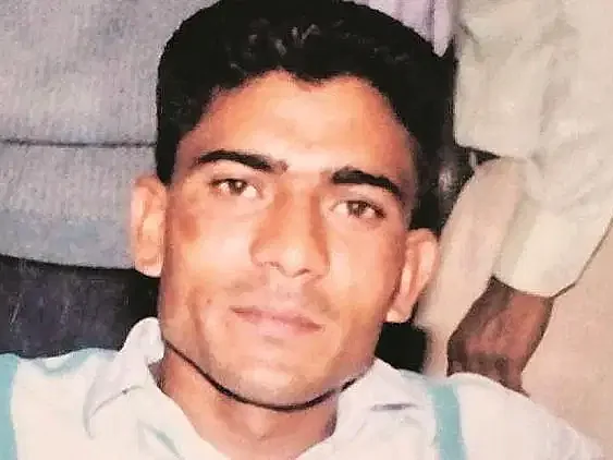 ஸ்க்ரு டிரைவர் சித்ரவதை;ஆசிட்; தண்ணீருக்கு பதில் சிறுநீர்-பஞ்சாப் தொழிலாளியை அடித்துக்கொன்ற கும்பல்!