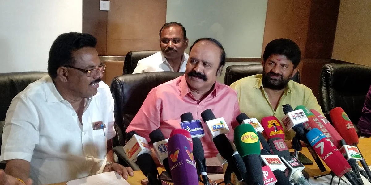புகழேந்தி