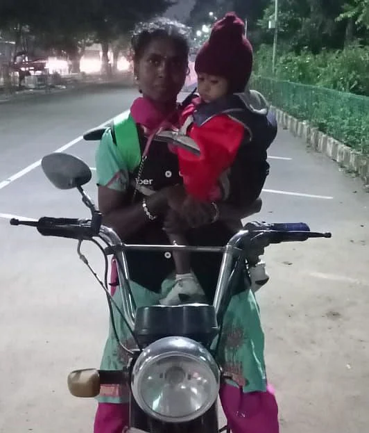 குழந்தையுடன் வள்ளி