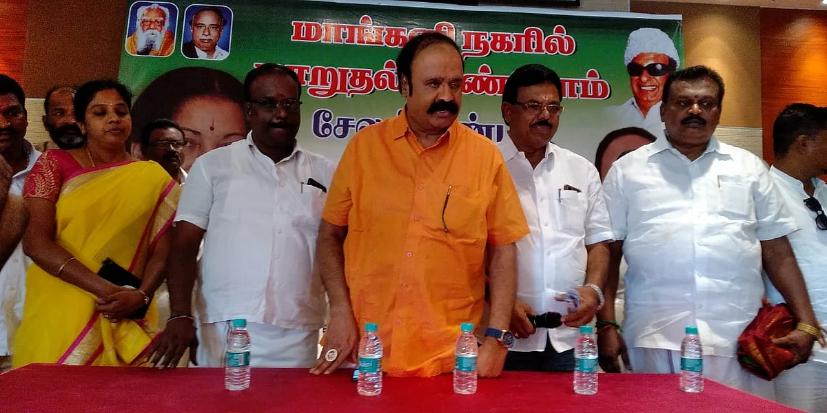 பெங்களூரு புகழேந்தி