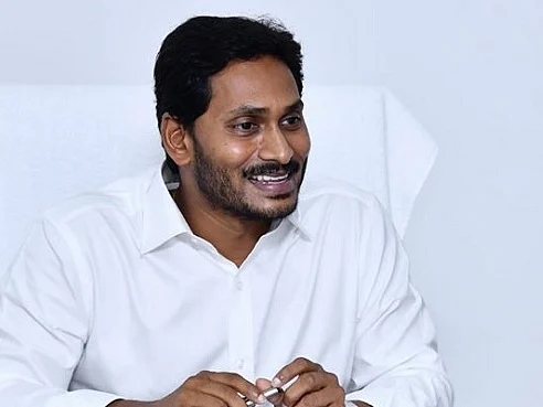 ``அரசுப் பள்ளிகளில் இனி தாய்மொழிக் கல்விக்கு தடா!" - ஜெகன்மோகன் முடிவு சரியா?