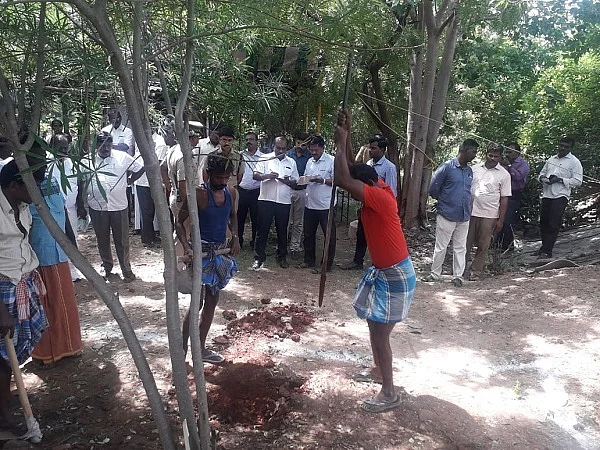 உடலைக் கண்டுபிடிக்கும் பணி நடக்கிறது