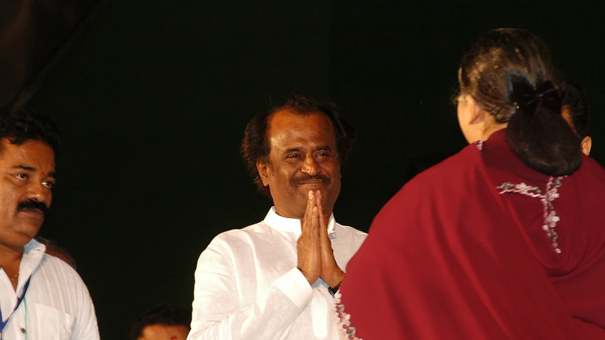 விழாவில் ரஜினியும் ஜெயலலிதாவும்...