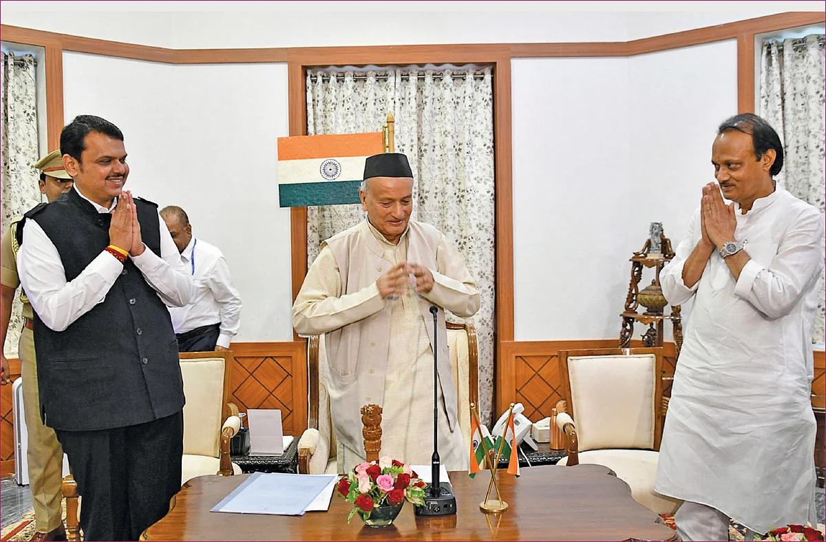 தேவேந்திர பட்னாவிஸ், பகத்சிங் கோஷ்யாரி, அஜித் பவார்