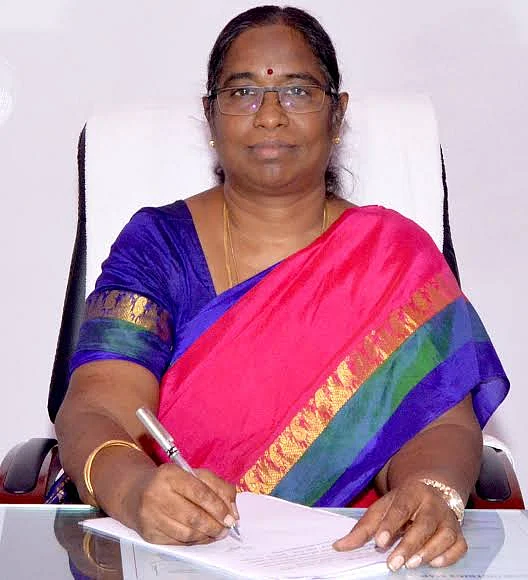 அரியலூர் மாவட்ட ஆட்சியர் ரத்னா