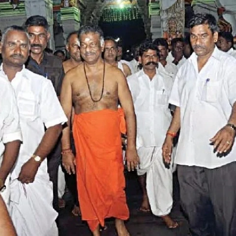 பன்னீர்செல்வம்