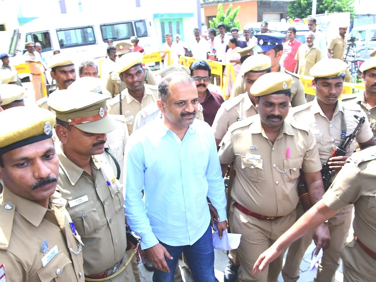 `தந்தையின் உடல்நிலை; சகோதரி மகளின் திருமணம்!’- மீண்டும் ஒருமாத பரோலில் பேரறிவாளன்