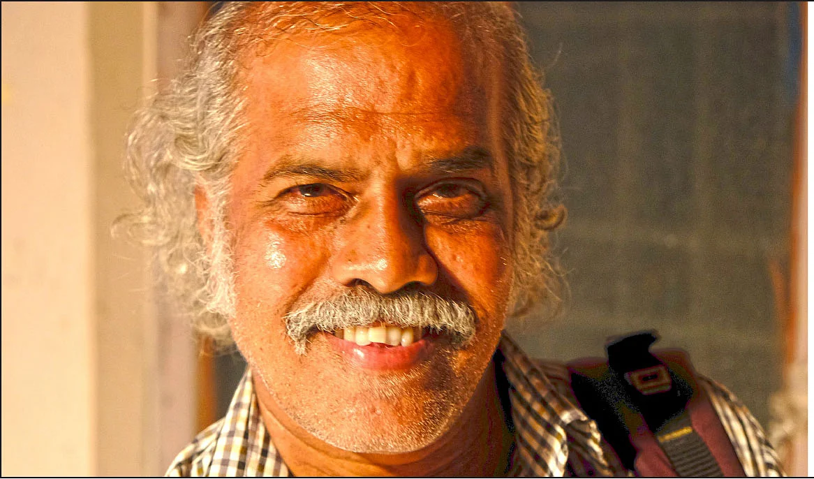 காட்சிமொழி பேசிய அருண்மொழி!