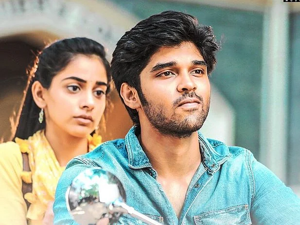 அர்ஜுன் ரெட்டியாக விஜய்தேவரகொண்டா தாறுமாறு... ஆதித்ய வர்மாவாக துருவ் விக்ரம் எப்படி?!