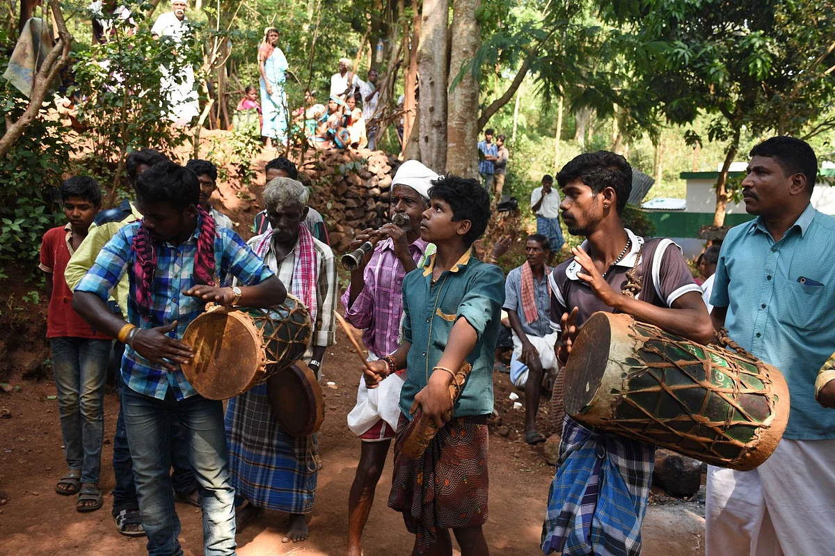 இருளர் பழங்குடியினர்