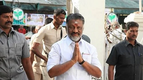 பன்னீர்செல்வம்