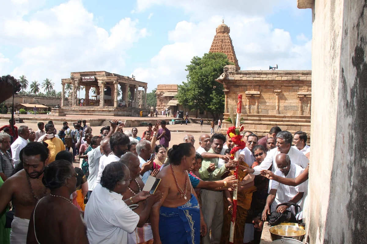 பெரியகோயில் விழாவில்