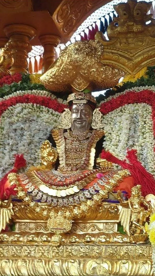 அறுபத்துமூவர் உற்சவத்தில் திருவள்ளுவர்