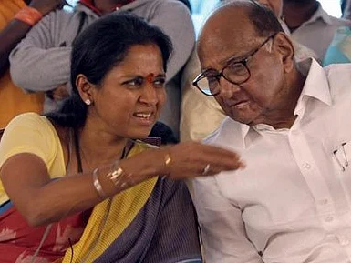 ராஜ்தாக்கரே முதல் தனஞ்சய் முண்டே வரை... வாரிசுகளுக்காக கழற்றிவிடப்பட்ட தளபதிகள்!