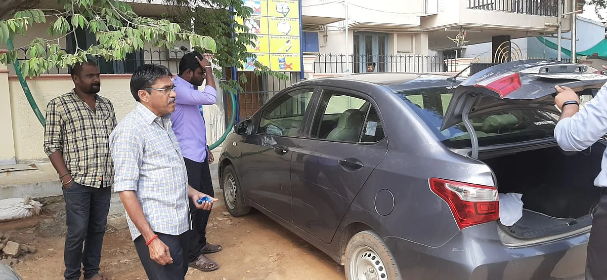 வருமான வரித்துறையினர் ரெய்டு