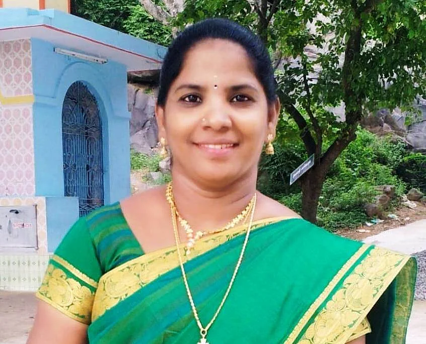 தலைமை ஆசிரியர் ஆஞ்சலா