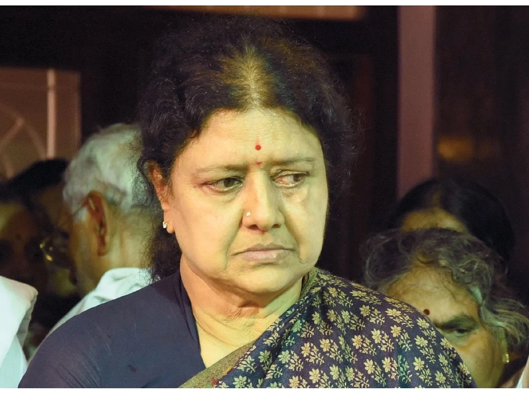 `1,900 கோடி செல்லா நோட்டு; கொடநாடு எஸ்டேட் உரிமை!' - ஐ.டி அதிகாரிகளிடம் விவரித்த சசிகலாவின் ஆடிட்டர்