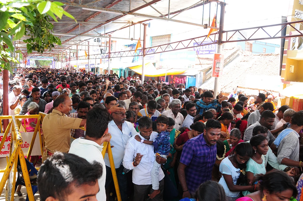 Public crowd