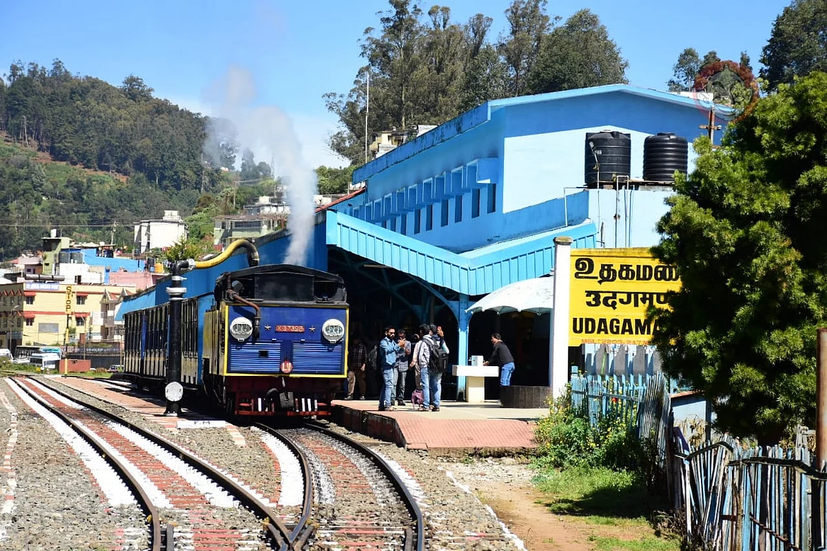 Nilgiri mountain train