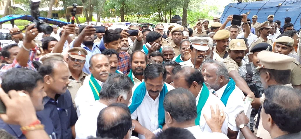 58 கிராம பாசனக் கால்வாய் விவசாயிகள்