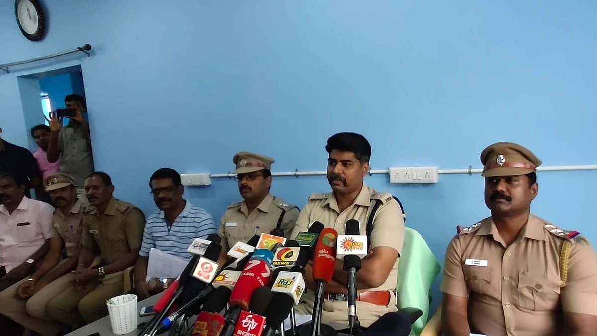போலீஸ் டீம்
