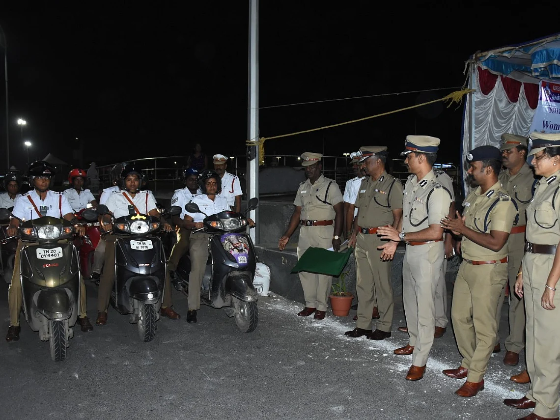 மது அருந்திவிட்டு வாகனம் ஓட்டும் பெண்களைப் பிடிக்க தனி காவல் படை - பின்னணி காரணம் இதுதான்!